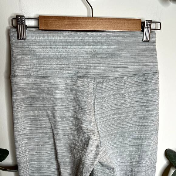 Athleta Gray Textured Leggings LAST CALL - Picture 3 of 6
